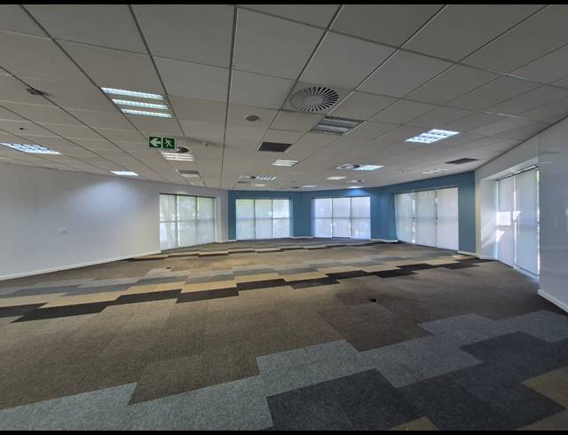 1,723M² OFFICE TO LET IN ILLOVO